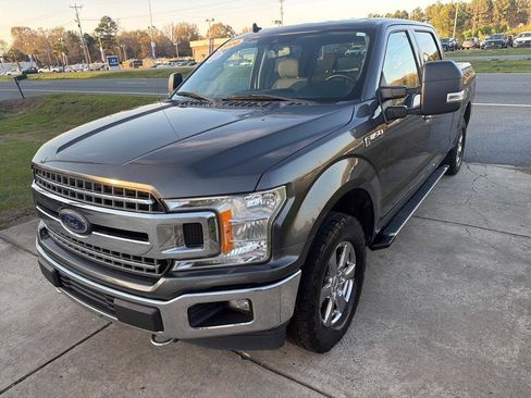 Used 2020 Ford F150 XLT w/ Equipment Group 302A Luxury AWD/4WD image 4