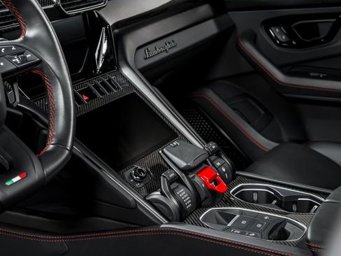 Used 2023 Lamborghini Urus S image 22