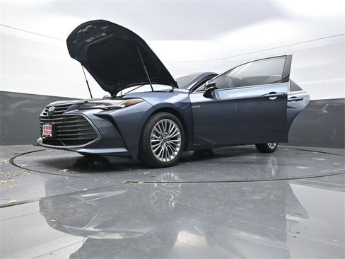 Used 2021 Toyota Avalon Limited w/ Advanced Safety Package image 37