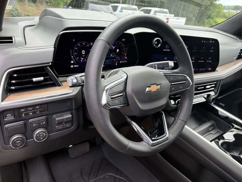 Used 2026 Chevrolet Tahoe High Country RWD image 8