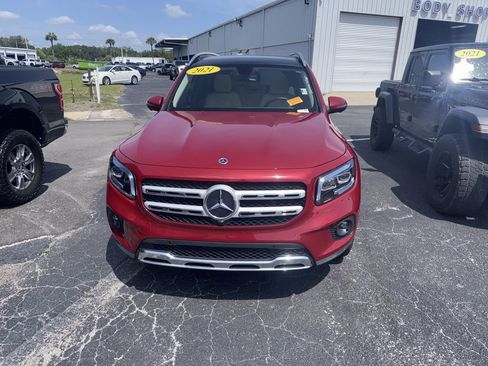 Used 2021 Mercedes-Benz GLB 250 image 1