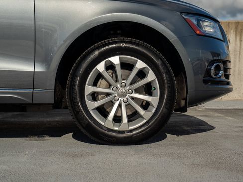 Used 2013 Audi Q5 2.0T Premium Plus AWD/4WD image 15
