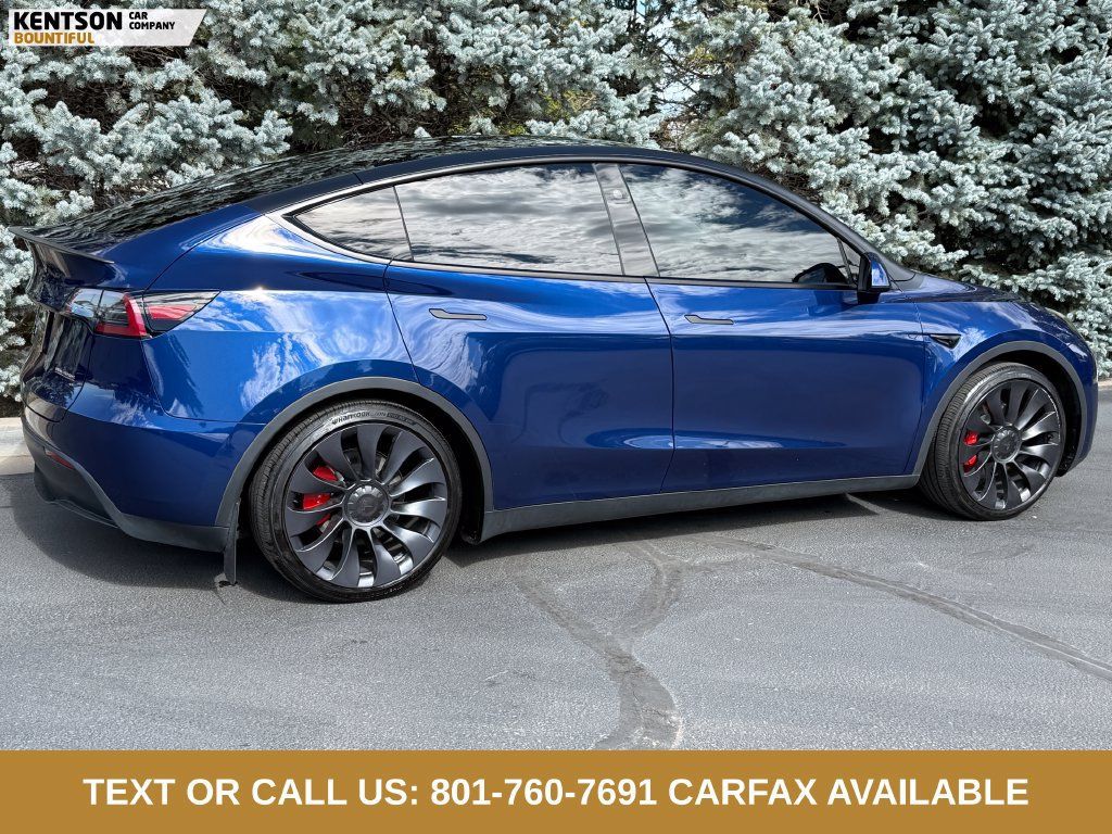Used 2024 Tesla Model Y Performance AWD/4WD image 9