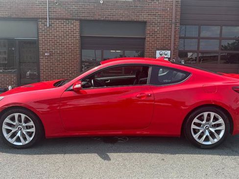 Used 2015 Hyundai Genesis 3.8 RWD image 11