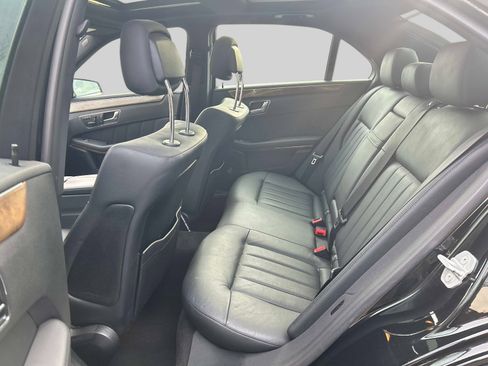 Used 2010 Mercedes-Benz E 350 4MATIC Sedan image 11