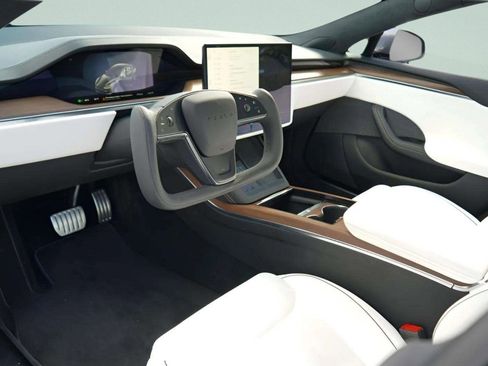 Used 2021 Tesla Model S Plaid image 51