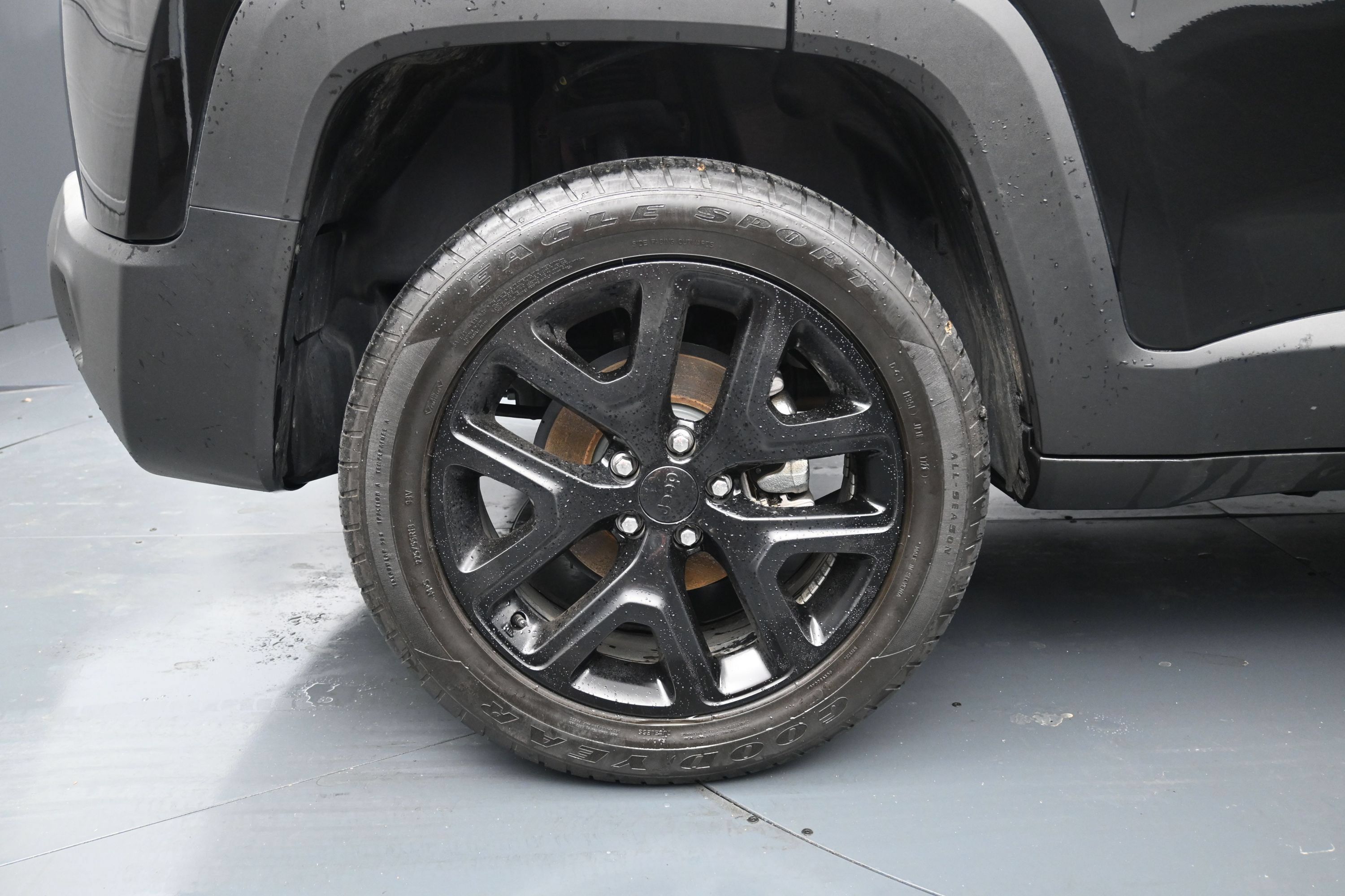 Used 2023 Jeep Renegade Altitude AWD/4WD image 9