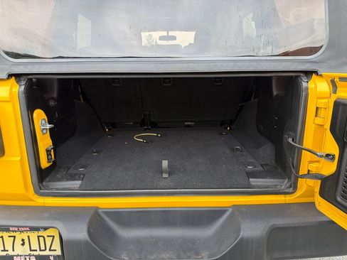 Used 2018 Jeep Wrangler Unlimited Sport AWD/4WD image 13
