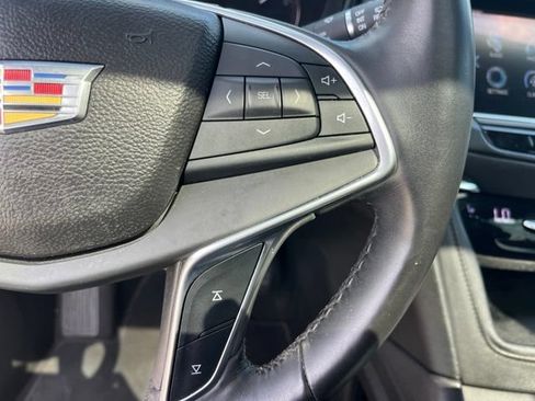 Used 2017 Cadillac XT5 Luxury w/ Driver Awareness Package AWD/4WD image 22