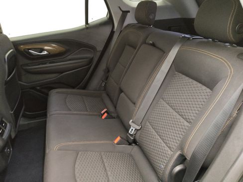Used 2019 GMC Terrain SLE w/ Driver Convenience Package AWD/4WD image 18