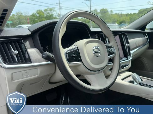 Certified 2023 Volvo S90 B6 Ultimate w/ Protection Package Premier AWD/4WD image 17
