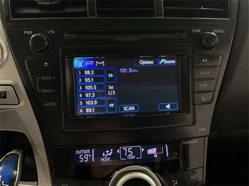 Used 2014 Toyota Prius V Two image 18