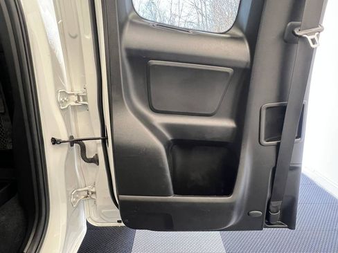 Used 2021 Toyota Tacoma SR RWD image 9