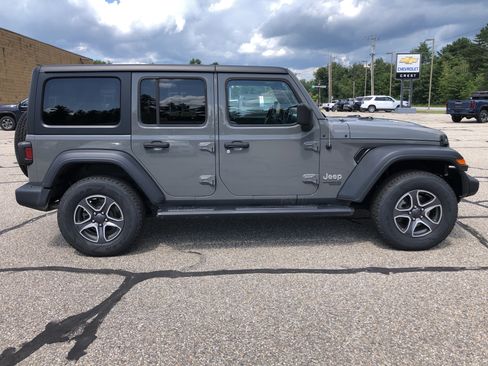 Used 2020 Jeep Wrangler Unlimited Sport S AWD/4WD image 2