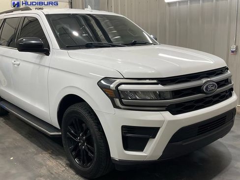 Used 2022 Ford Expedition XLT RWD image 1