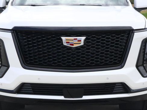 Certified 2025 Cadillac Escalade Sport w/ Touring Package image 8