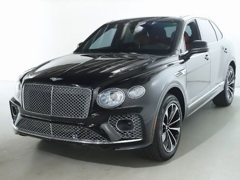 Used 2022 Bentley Bentayga image 1