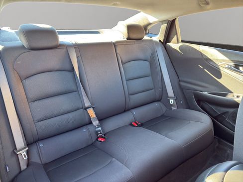 Used 2024 Chevrolet Malibu RS image 19