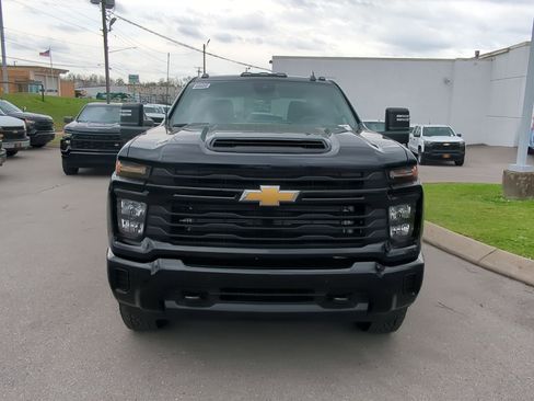 New 2026 Chevrolet Silverado 2500 Custom w/ Custom Value Package AWD/4WD image 3