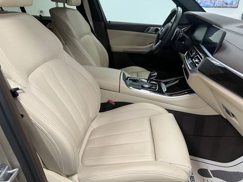 Used 2019 BMW X5 xDrive40i w/ M Sport Package image 57