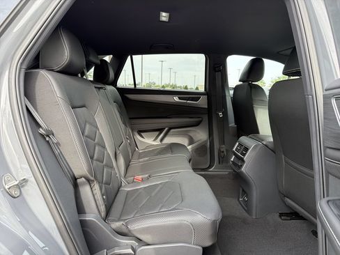 New 2026 Volkswagen Atlas Cross Sport SE FWD image 16