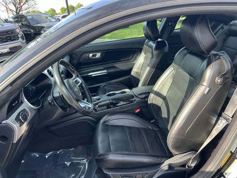 Used 2022 Ford Mustang GT Premium w/ Equipment Group 401A RWD image 13