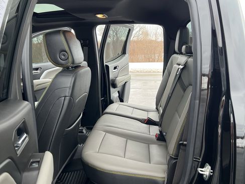 Used 2025 Chevrolet Colorado ZR2 w/ Technology Package image 36