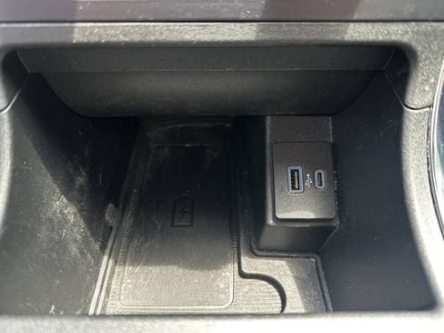 Certified 2023 Ford Edge Titanium AWD/4WD image 25