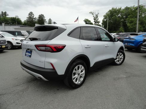 Used 2025 Ford Escape Active AWD/4WD image 5