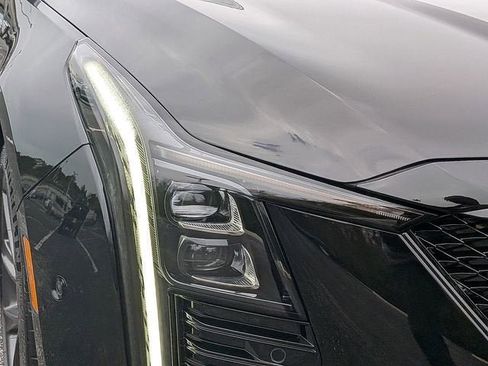 New 2026 Cadillac CT5 V image 9