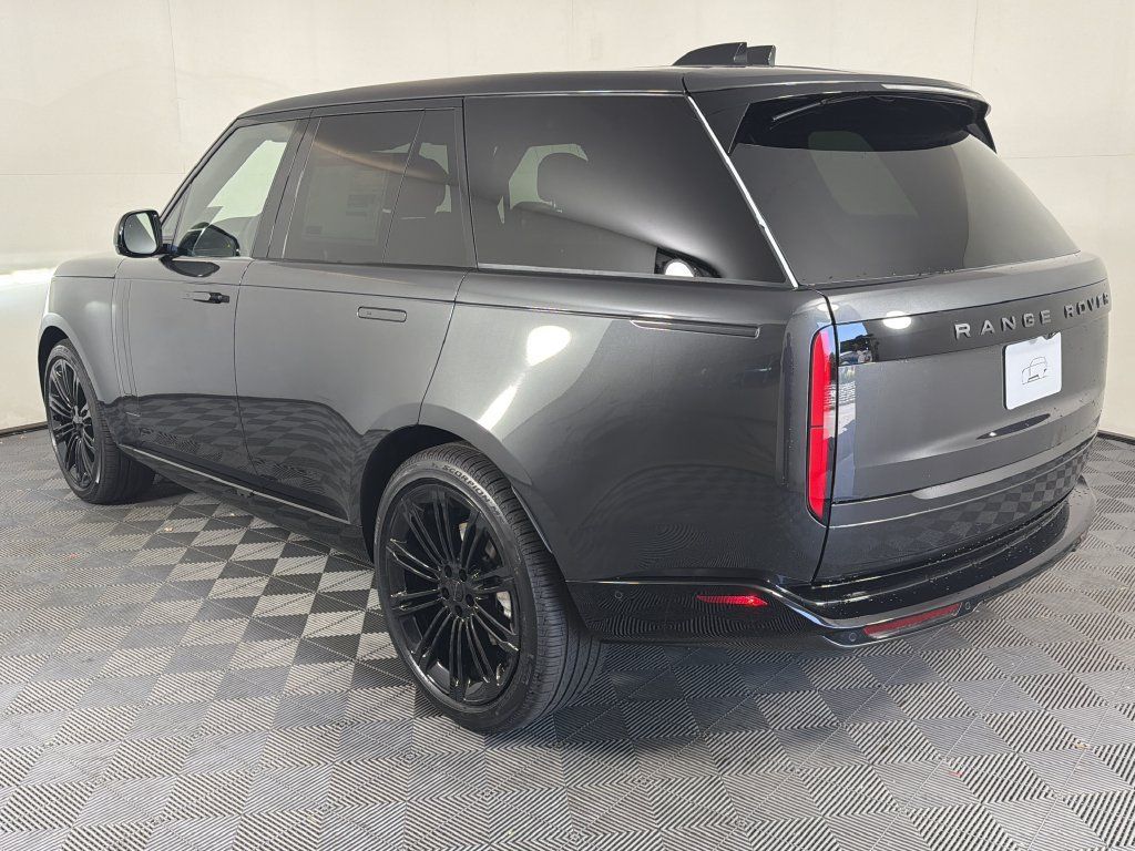 New 2026 Land Rover Range Rover SE AWD/4WD image 3