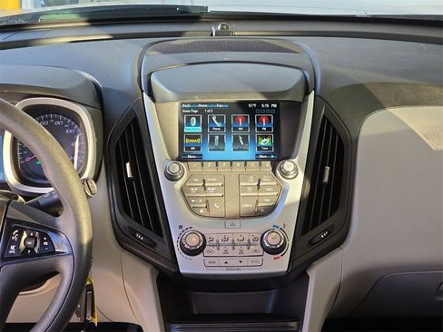 Certified 2017 Chevrolet Equinox LS image 16