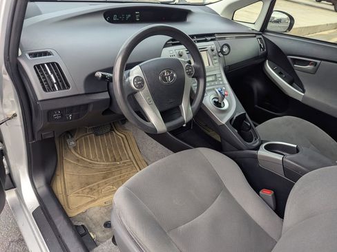 Used 2015 Toyota Prius Two image 23
