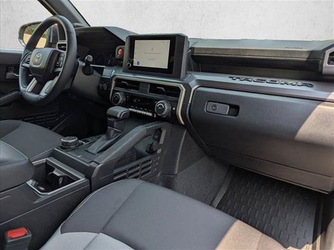 Used 2025 Toyota Tacoma TRD Off-Road w/ TRD Off Road Upgrade Package AWD/4WD image 20