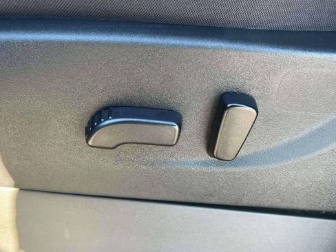 Certified 2024 Nissan Frontier SV w/ SV Convenience Package image 16