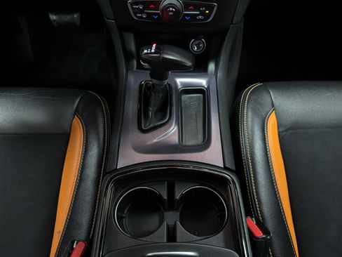 Used 2018 Dodge Charger SXT w/ Blacktop Package image 21