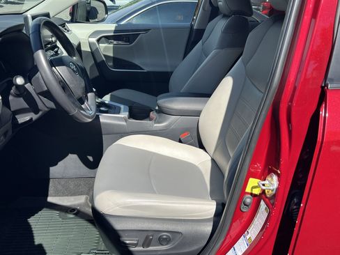 Used 2019 Toyota RAV4 Limited w/ All Weather Liner Package AWD/4WD image 8