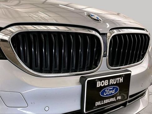 Used 2019 BMW 530e xDrive w/ Convenience Package AWD/4WD image 29