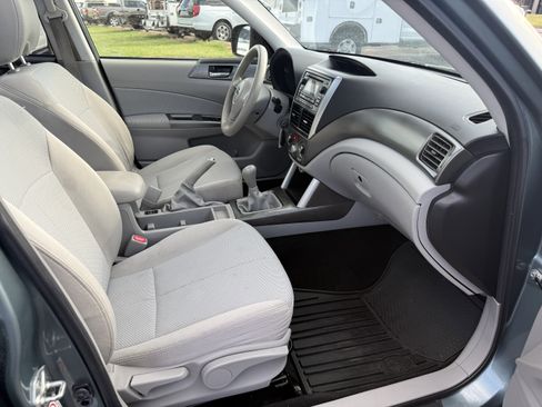 Used 2012 Subaru Forester 2.5X Premium w/ All-Weather Pkg AWD/4WD image 10