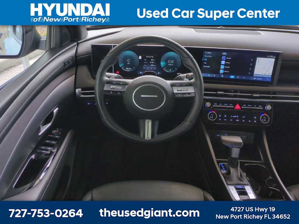 Certified 2025 Hyundai Santa Cruz Limited AWD/4WD image 17