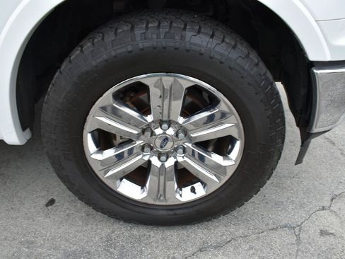 Used 2018 Ford F150 Lariat w/ Equipment Group 502A Luxury AWD/4WD image 35