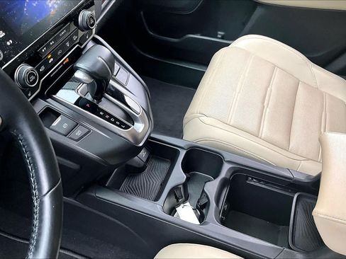 Used 2018 Honda CR-V Touring image 17