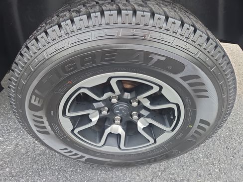Used 2018 RAM 1500 Rebel w/ Luxury Group AWD/4WD image 12
