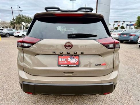 New 2026 Nissan Rogue SV AWD/4WD image 6