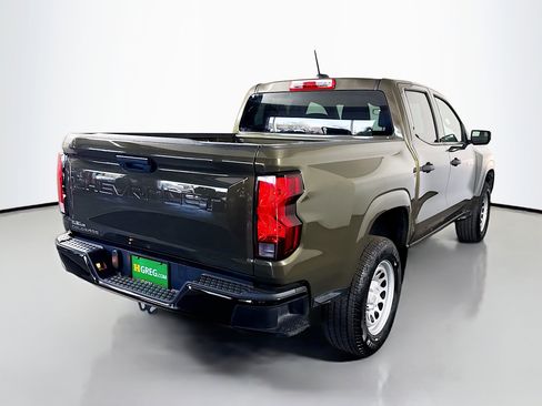 Used 2024 Chevrolet Colorado W/T image 10