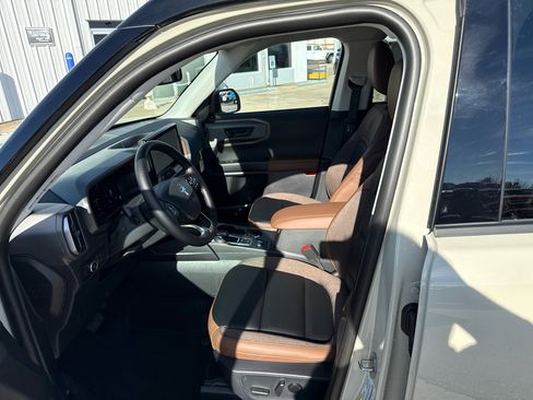 New 2025 Ford Bronco Sport Outer Banks w/ Outer Banks Tech Package+ image 18