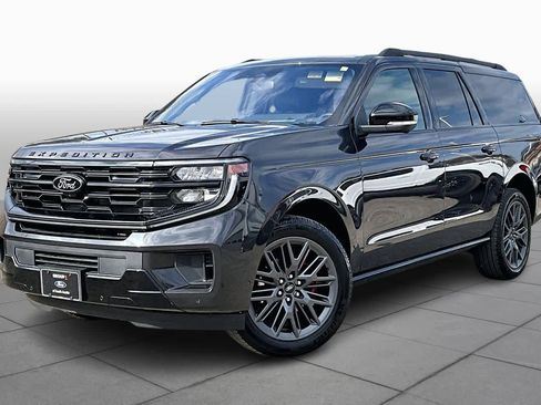 Used 2025 Ford Expedition Max Platinum w/ Stealth Performance Package image 2