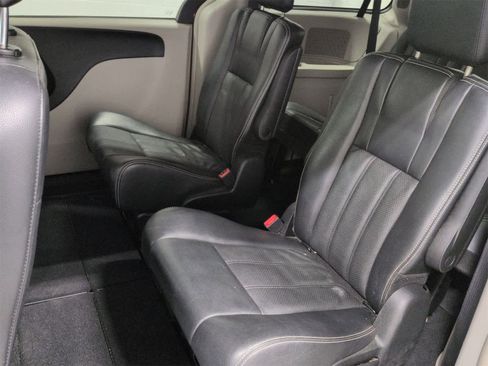 Used 2012 Chrysler Town & Country Touring w/ Entertainment Group #1 image 20