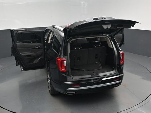 Used 2022 GMC Acadia Denali w/ Denali Ultimate Package AWD/4WD image 30