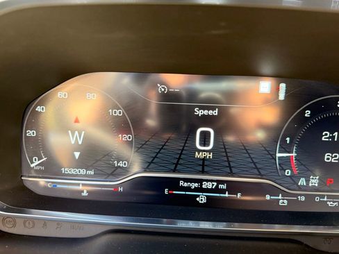 Used 2022 GMC Yukon SLE w/ Gmc Pro Safety Plus Package image 10